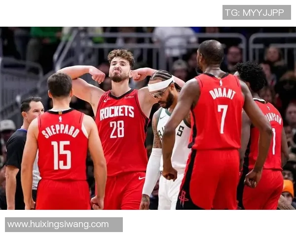 火箭队与勇士队激战正酣精彩文字直播全程回顾与分析